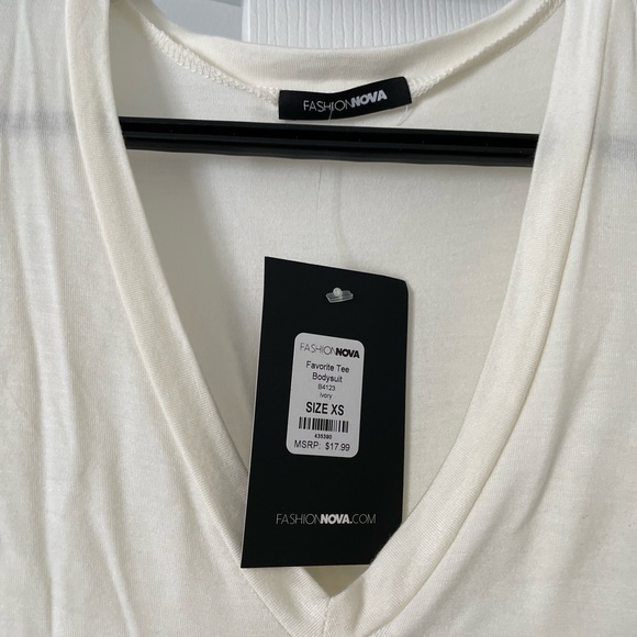 Brand new with tags tshirt bodysuit in white XS - Picture 2 of 2